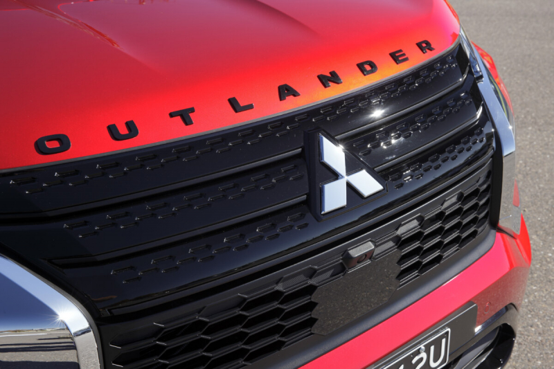 Дилеры рассказали, сколько теперь стоят "параллельные" Mitsubishi, Hyundai, Toyota и Volkswagen