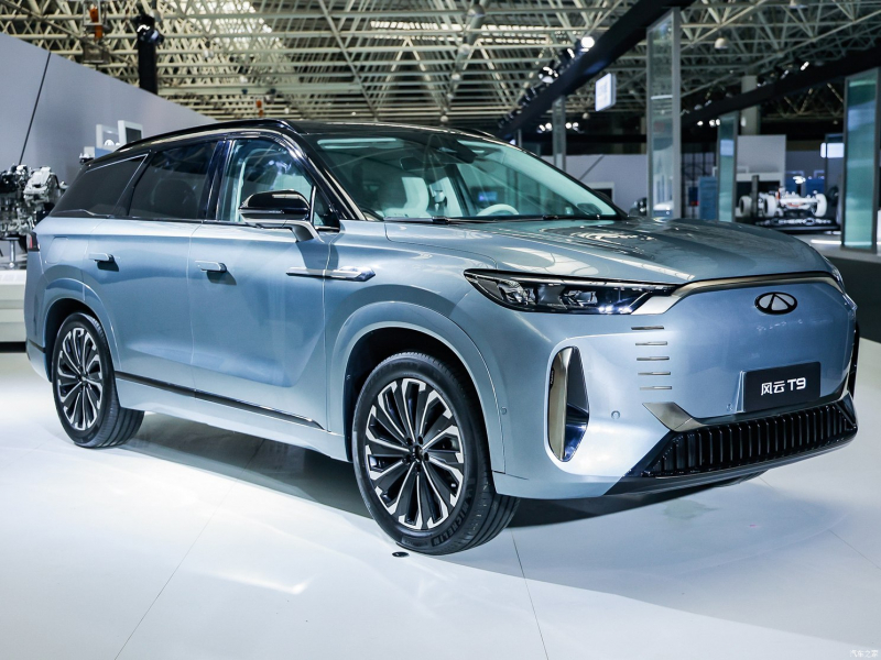 На рынок выходит одна из самых технологичных моделей Chery дешевле 2 млн рублей – точная дата начала продаж На рынок выходит одна из самых технологичных моделей Chery дешевле 2 млн рублей – точная дата начала продаж