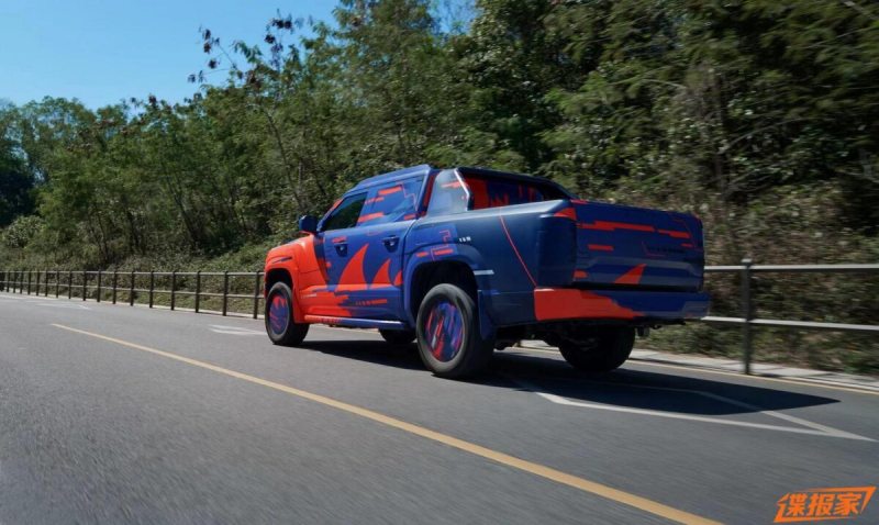 Он больше и быстрее Toyota Hilux: опубликованы первые фото нового пикапа BYD для мирового рынка