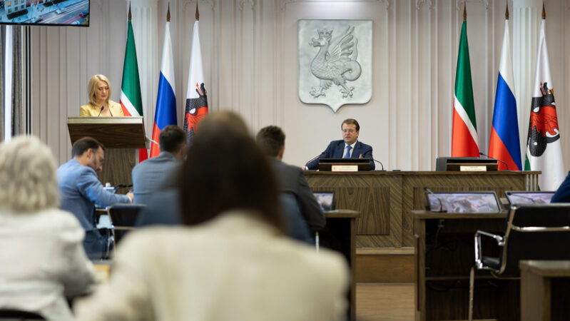Мэру Казани презентовали 13 архитектурных проектов, запланированных к строительству в историческом центре Казани