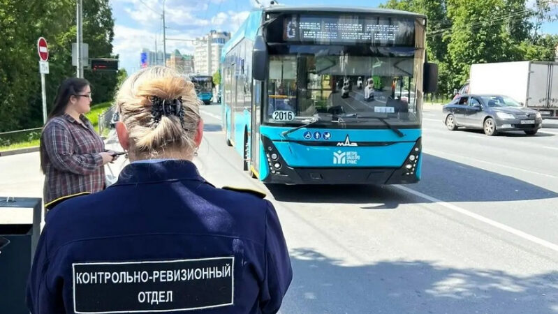 В казанских трамваях и троллейбусах за неделю выявили 40 безбилетников
