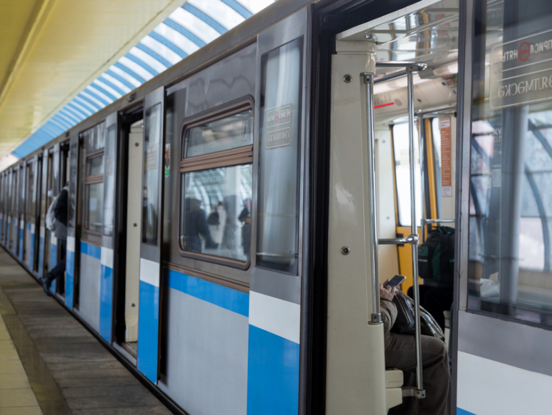 В казанском метро восстановили движение поездов по графику после замены электропоезда В казанском метро восстановили движение поездов по графику после замены электропоезда